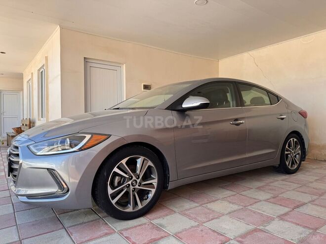 Hyundai Elantra-7