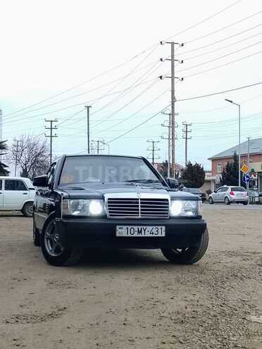 Mercedes 190-1