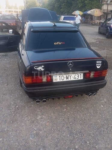 Mercedes 190-4