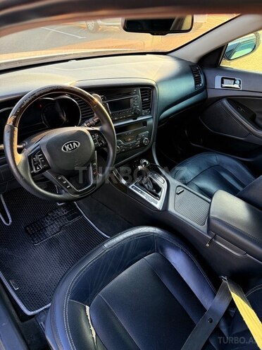 Kia Optima-8