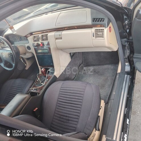 Mercedes E 290-6