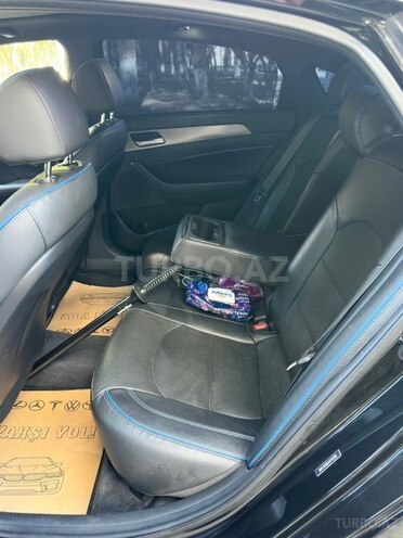 Hyundai Sonata-6
