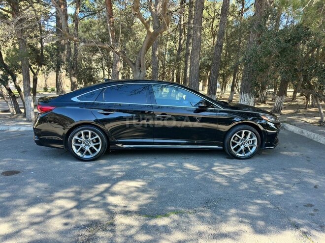 Hyundai Sonata-8