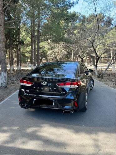 Hyundai Sonata-11