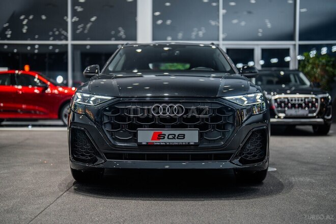 Audi SQ8-2