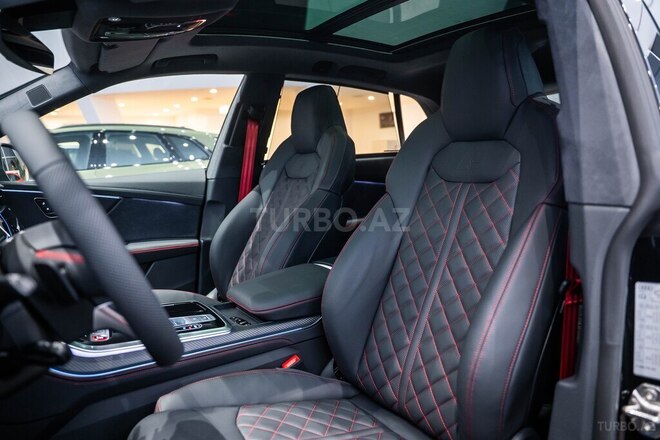 Audi SQ8-14