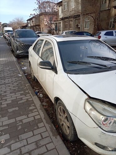 Geely MK-8