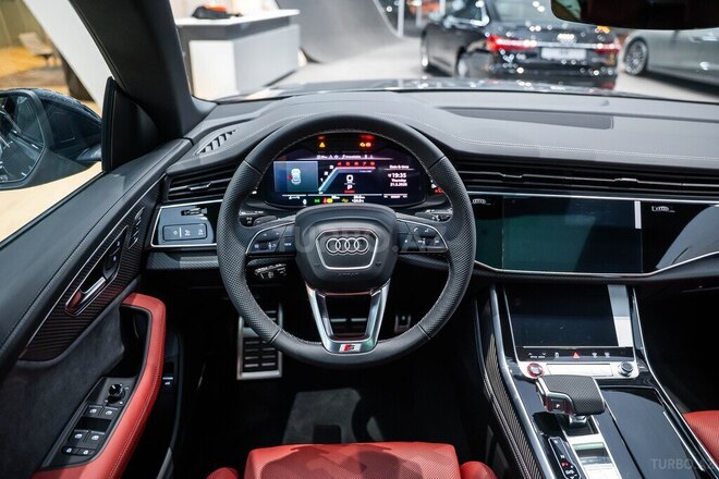 Audi SQ8-17