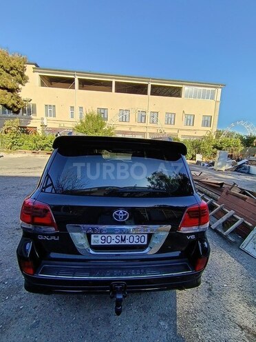 Toyota Land Cruiser-2