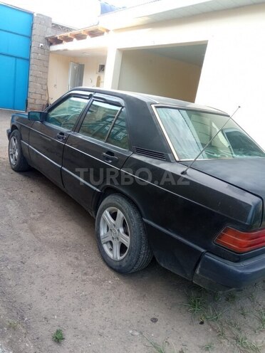 Mercedes 190-4