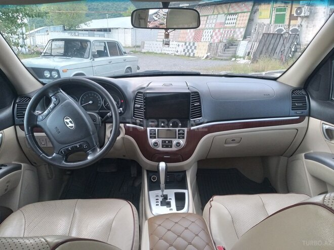 Hyundai Santa Fe-11