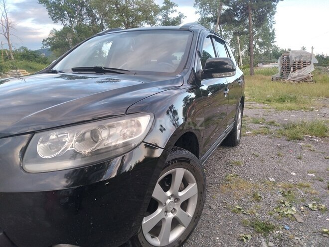 Hyundai Santa Fe-15