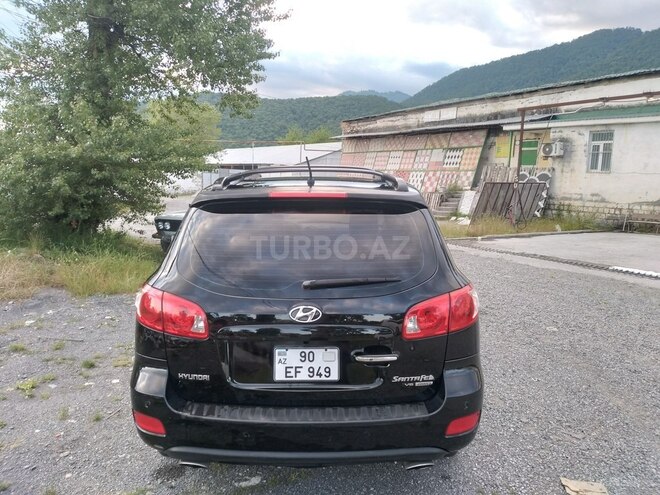 Hyundai Santa Fe-13