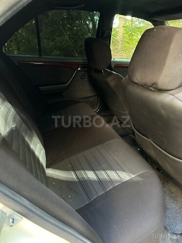 Mercedes C 220-8