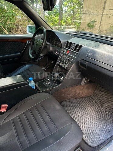 Mercedes C 220-7