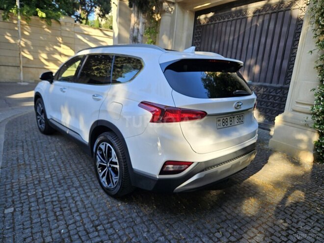 Hyundai Santa Fe-6