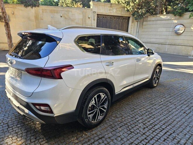 Hyundai Santa Fe-9