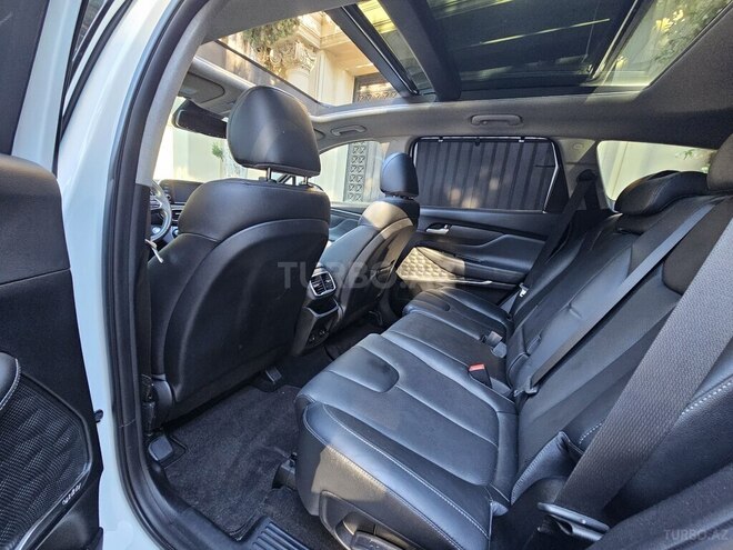 Hyundai Santa Fe-18