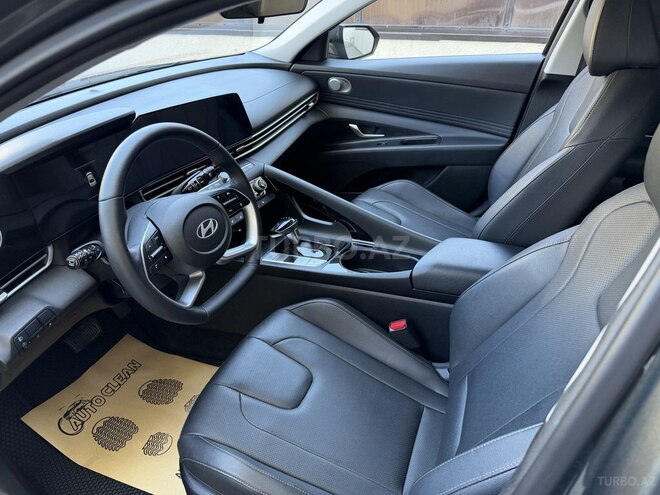 Hyundai Elantra-6