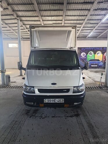 Ford Transit-12