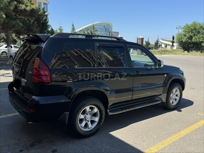 Toyota Land Cruiser Prado-4