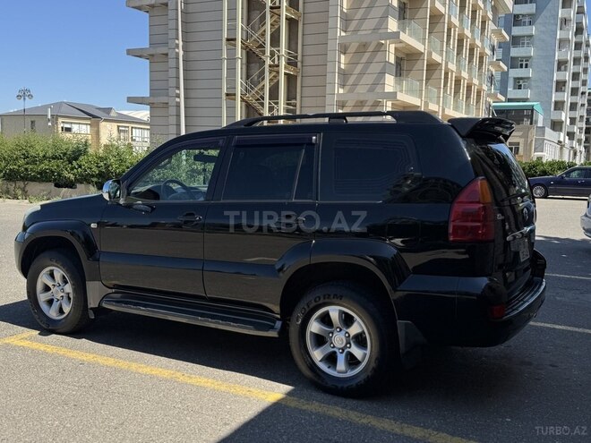Toyota Land Cruiser Prado-5