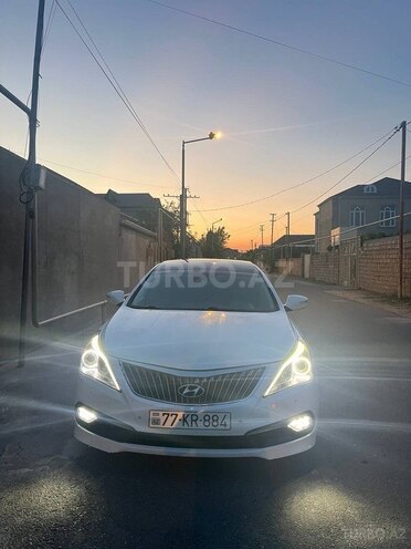 Hyundai Grandeur-1