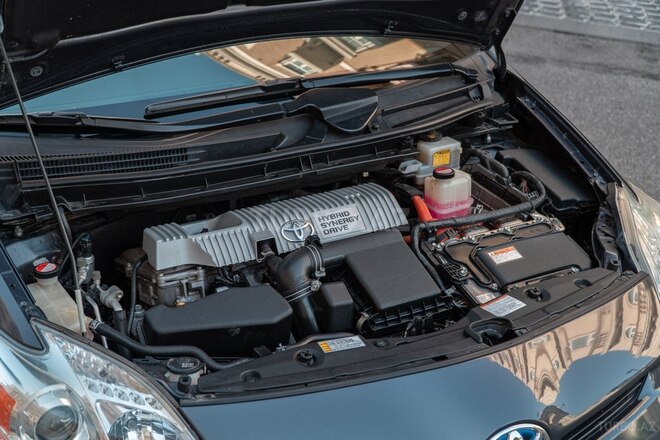 Toyota Prius-18