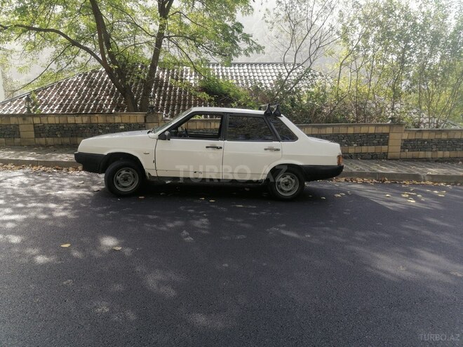 LADA (VAZ) 21099-5