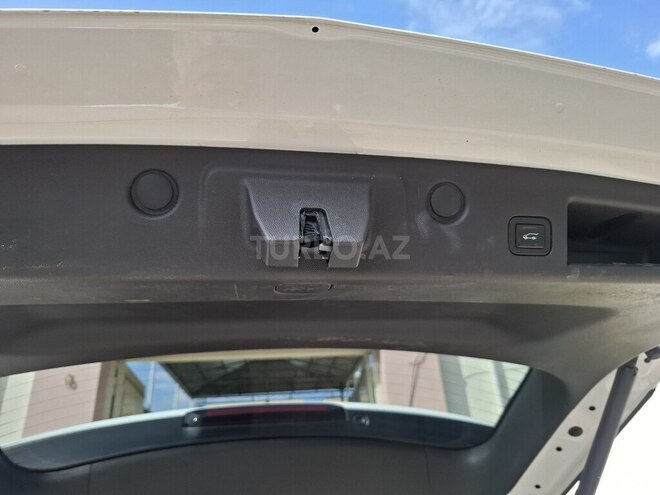 Chevrolet Equinox-12