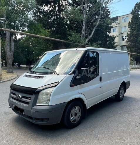 Ford Transit-2
