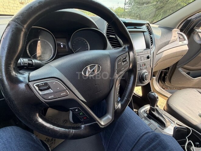 Hyundai Santa Fe-6