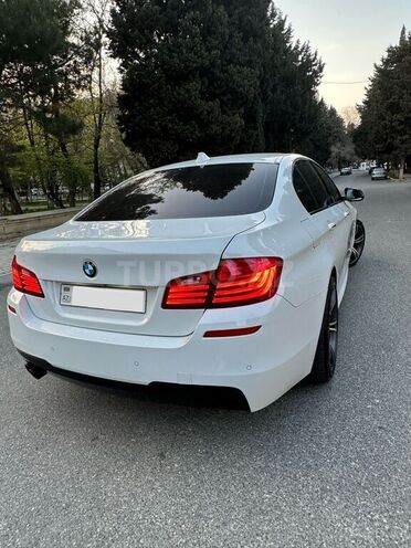 BMW 528-2