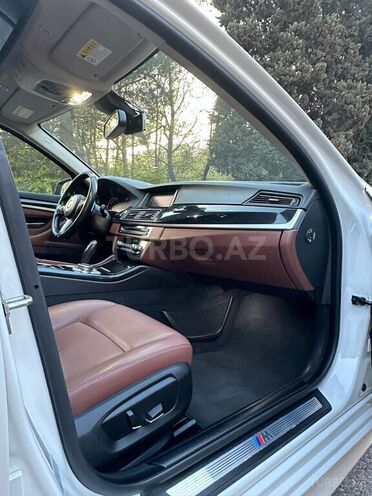 BMW 528-5