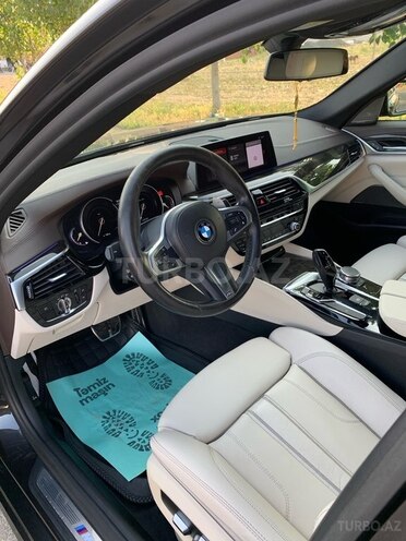 BMW 530-10