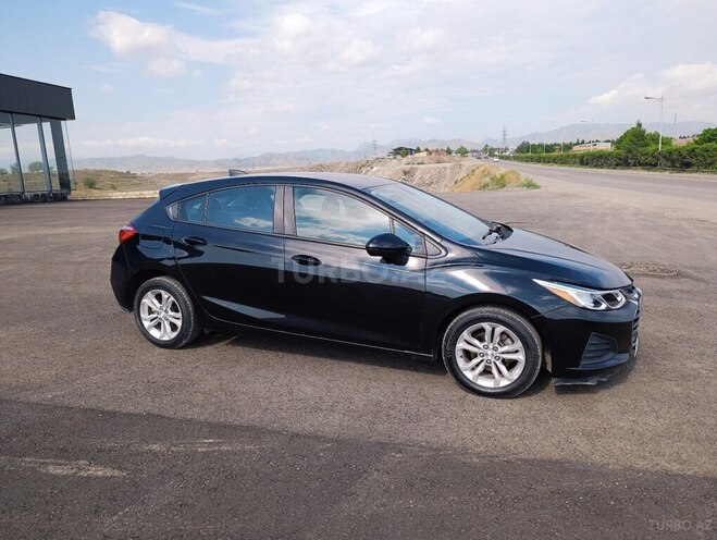Chevrolet Cruze-6