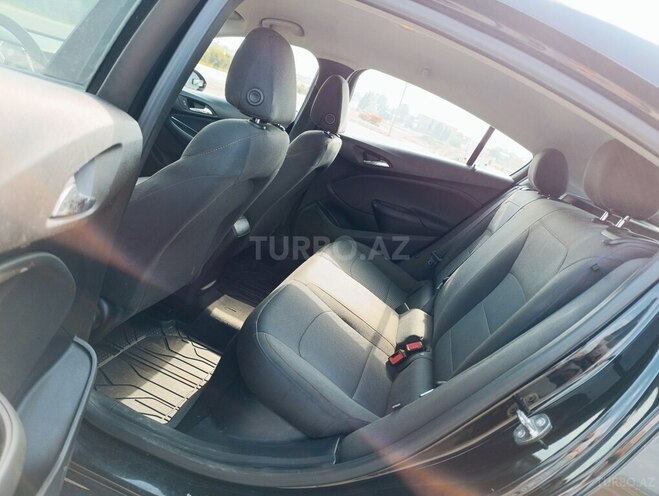 Chevrolet Cruze-7