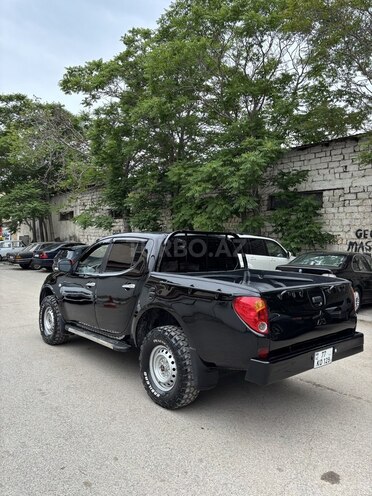 Mitsubishi L200-6