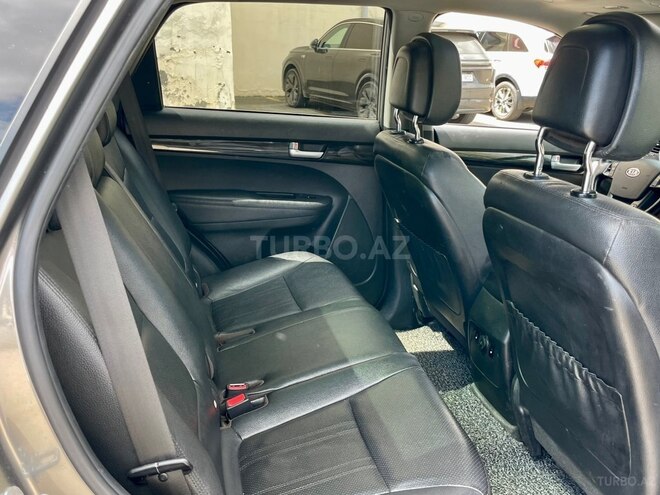 Kia Sorento-8
