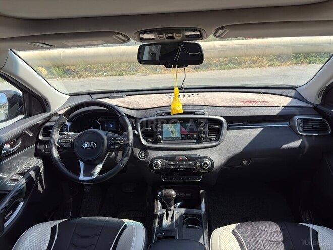 Kia Sorento-3