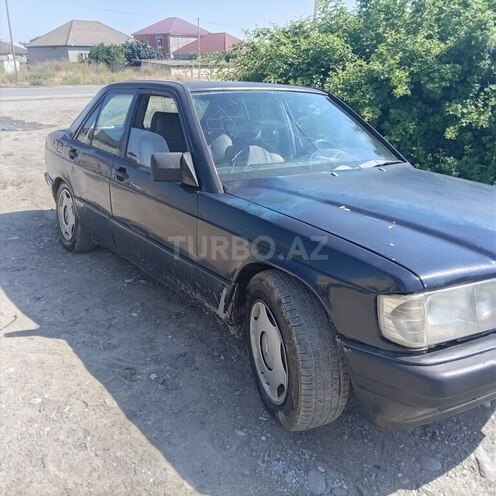 Mercedes 190-5