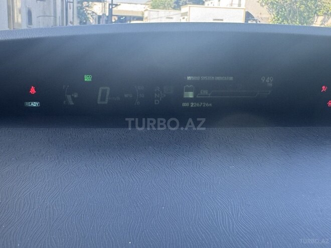 Toyota Prius-8