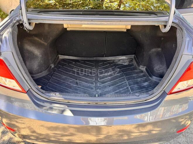 Hyundai Accent-16
