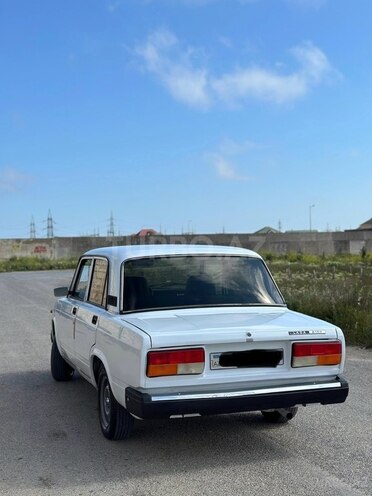 LADA (VAZ) 2107-2