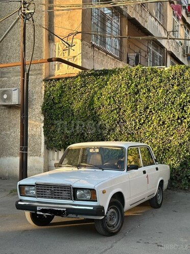 LADA (VAZ) 2107-1