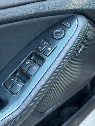 Kia Optima-14
