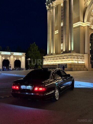 Mercedes E 240-9