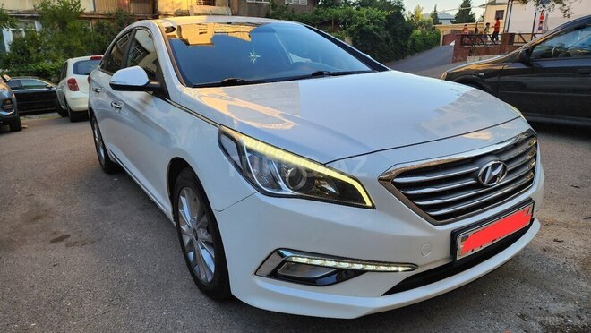 Hyundai Sonata-1