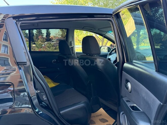 Nissan Tiida-8