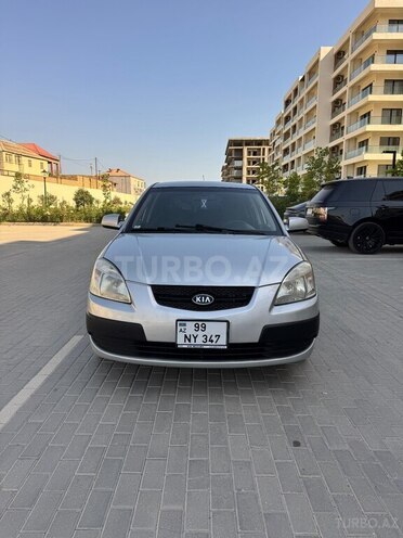Kia Rio-1